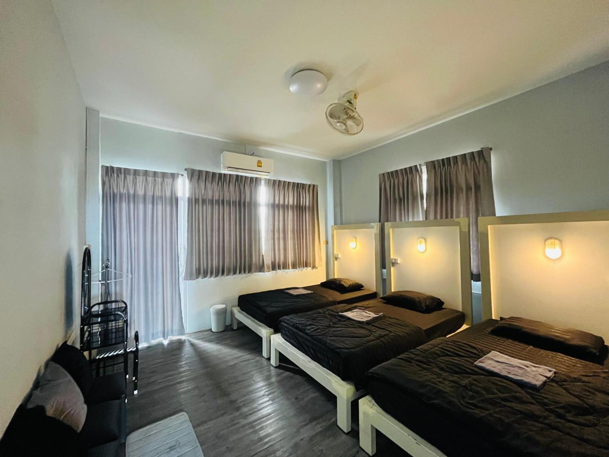 Patone Hostel Phra Nakhon Si Ayutthaya Luaran gambar